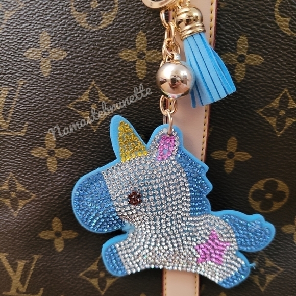 Unicorn Crystal Rhinestone Keychain Bag Charm With Blue Tassel - Picture 13 of 15